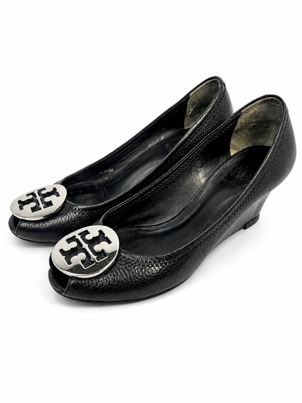 Tory Burch Women’s Black Leather Peep Toe Wedge Pump Silver Logo Slip On 6.5M